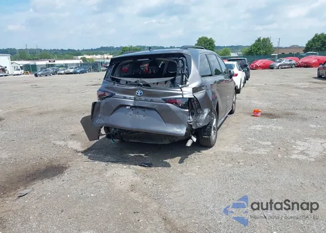 2024 Toyota Sienna Xle z USA, uszkodzony, nr VIN 5TDJRKEC6RS204711